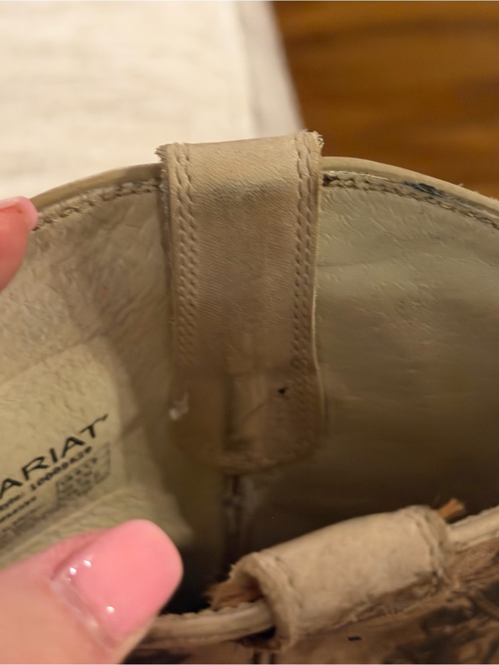 Women’s Ariat Leather Western Cowgirl Boots with Lazer Etched Embroidery 81/2 B - Picture 9 of 9